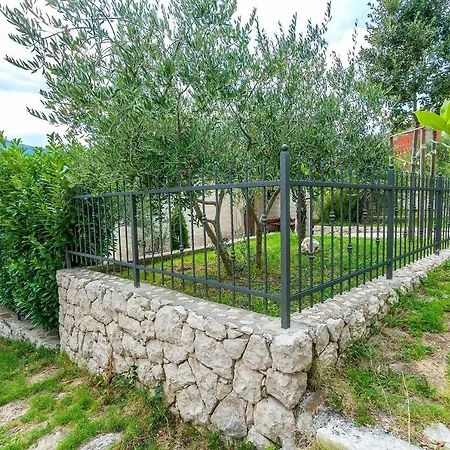 Villa Holiday Home Zvecanje *